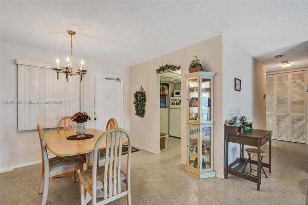 700 Layne Blvd #218, Hallandale Beach, FL 33009