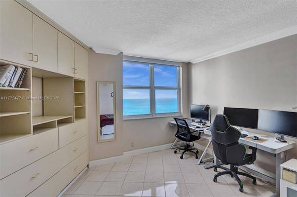 3180 S Ocean Dr #1504, Hallandale Beach, FL 33009