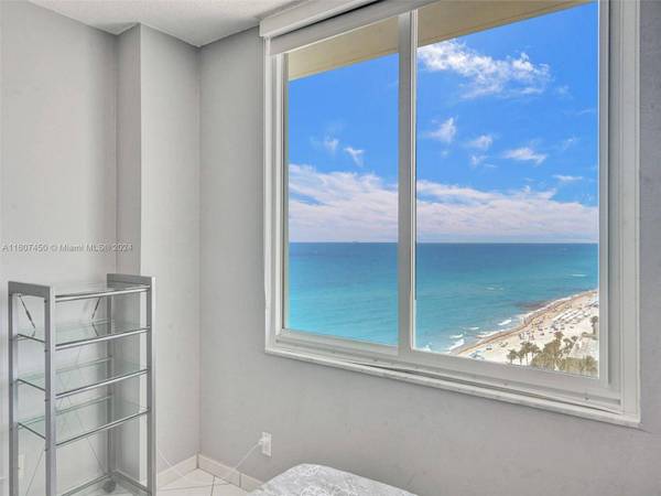 3725 S OCEAN DR #1506, Hollywood, FL 33019