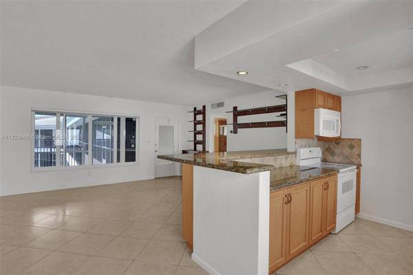 4848 NE 23rd Ave #2C, Fort Lauderdale, FL 33308