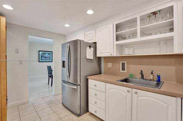 4001 S Ocean Dr #7C, Hollywood, FL 33019