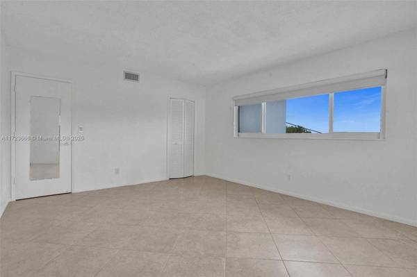 4848 NE 23rd Ave #2C, Fort Lauderdale, FL 33308
