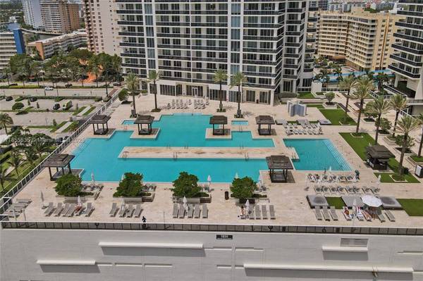1850 S Ocean Dr #1201, Hallandale Beach, FL 33009