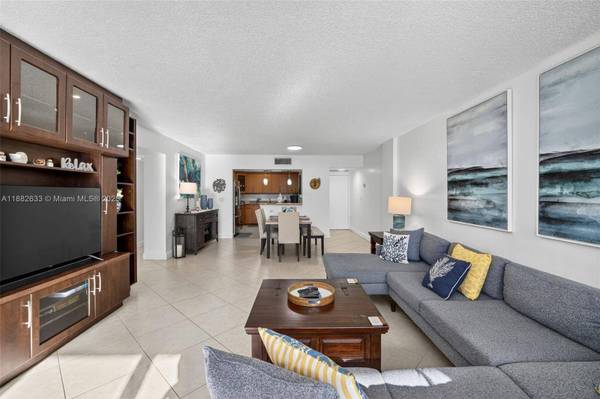 3725 S Ocean Dr #1127, Hollywood, FL 33019