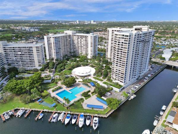 600 Three Islands Blvd #1008, Hallandale Beach, FL 33009