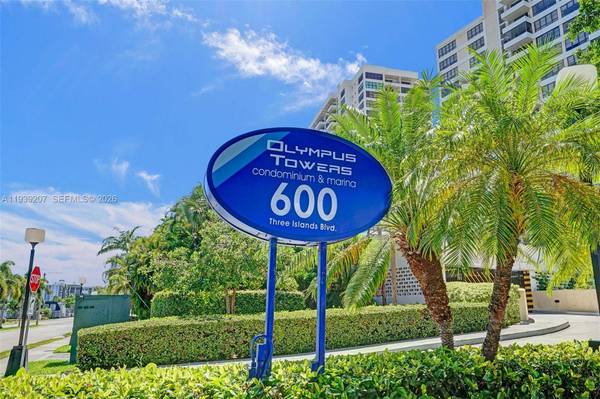 600 Three Islands Blvd #1008, Hallandale Beach, FL 33009