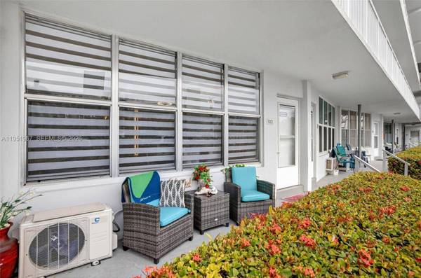 3177 S Ocean Dr #122, Hallandale Beach, FL 33009