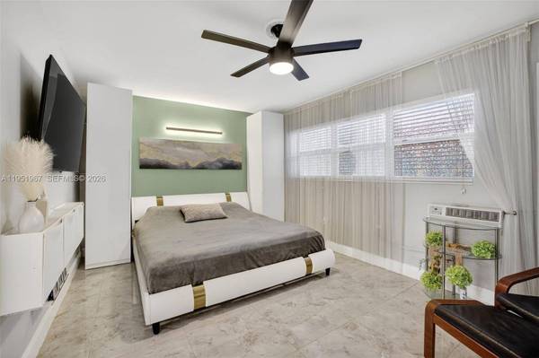 3177 S Ocean Dr #122, Hallandale Beach, FL 33009