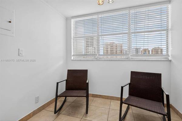 100 Golden Isles Dr #406, Hallandale Beach, FL 33009