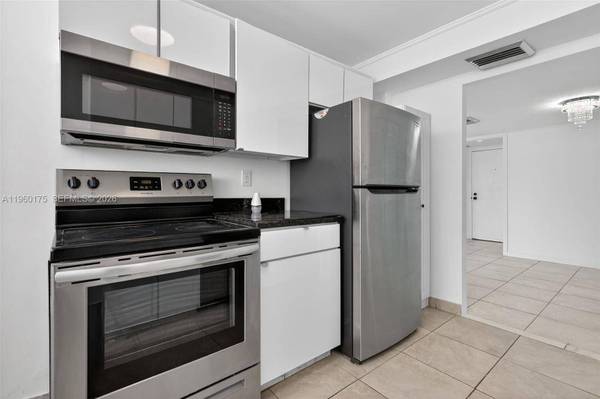 100 Golden Isles Dr #406, Hallandale Beach, FL 33009