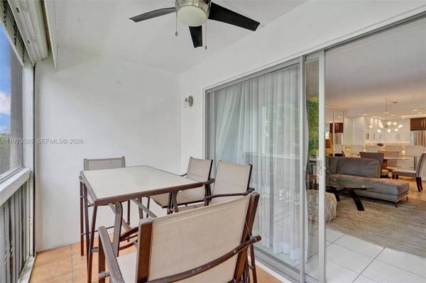 450 Paradise Isle Blvd #204, Hallandale Beach, FL 33009