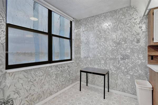 322 Buchanan St #506, Hollywood, FL 33019