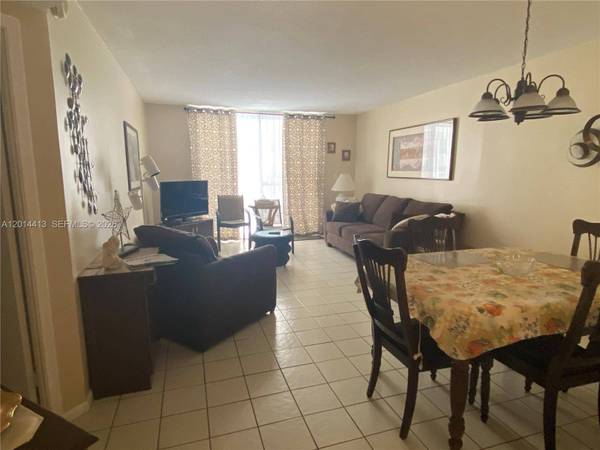 1817 S Ocean Dr #225, Hallandale Beach, FL 33009