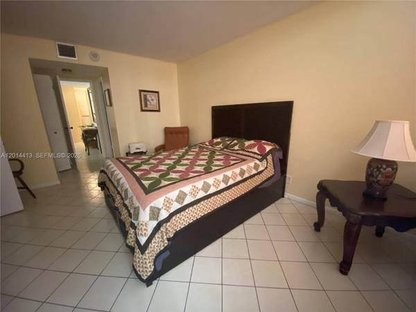 1817 S Ocean Dr #225, Hallandale Beach, FL 33009