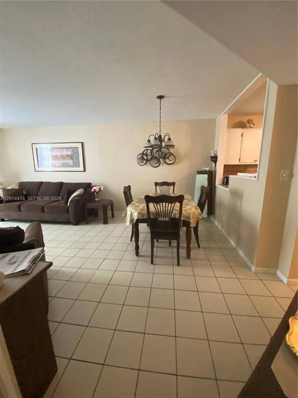 1817 S Ocean Dr #225, Hallandale Beach, FL 33009