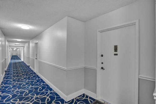 1600 S OCEAN DR APT 8J HOLLYWOOD #8J, Fl 33019,