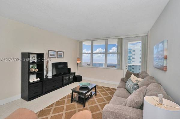 3725 S Ocean Dr #1216, Hollywood, FL 33019
