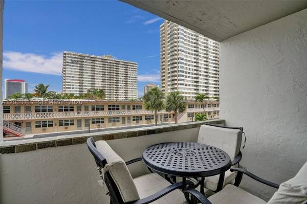 2017 S Ocean Dr #205, Hallandale Beach, FL 33009