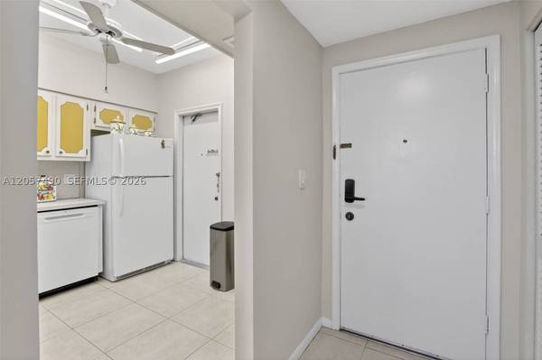 1817 S Ocean Dr #PH-19, Hallandale Beach, FL 33009