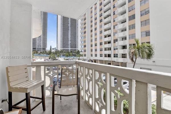 1817 S Ocean Dr #225, Hallandale Beach, FL 33009
