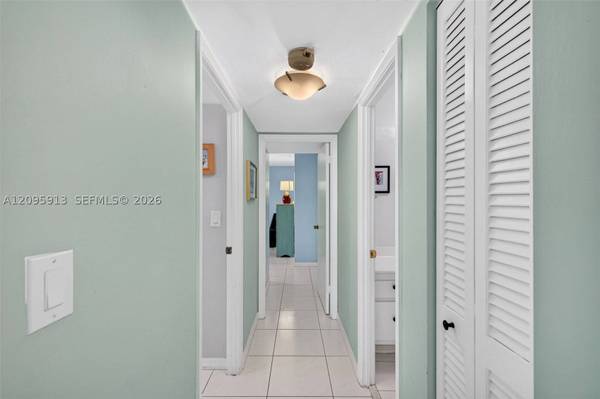 1833 S Ocean Dr #1202, Hallandale Beach, FL 33009