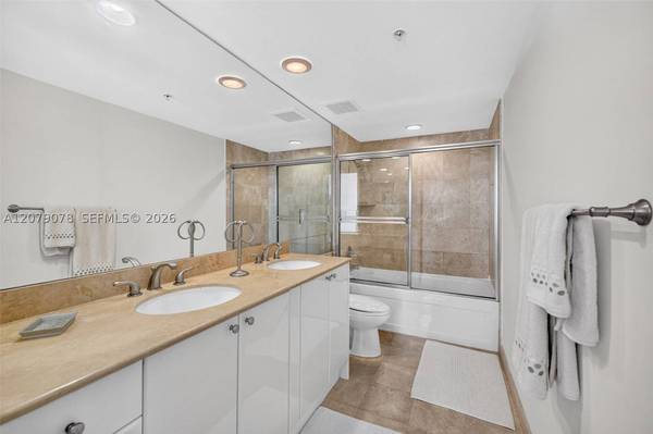 1755 E Hallandale Beach Blvd #305E, Hallandale Beach, FL 33009