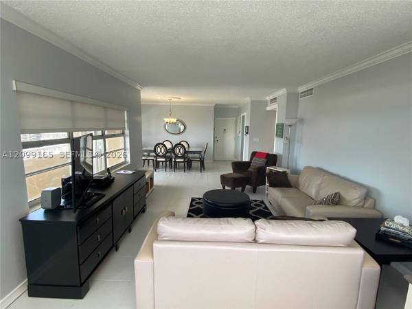 1965 S Ocean Dr #PHF, Hallandale Beach, FL 33009