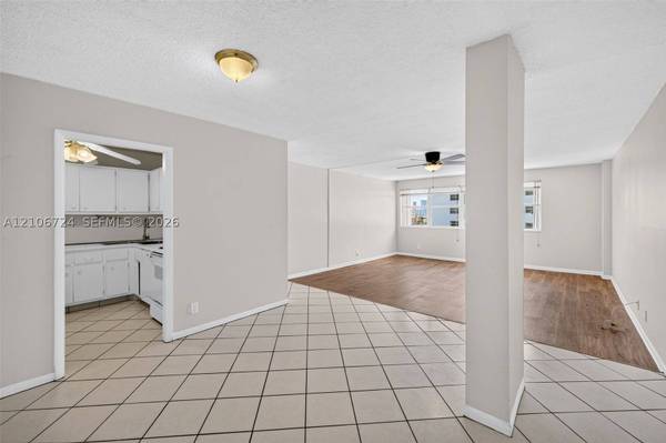 111 Golden Isles Dr #G12, Hallandale Beach, FL 33009