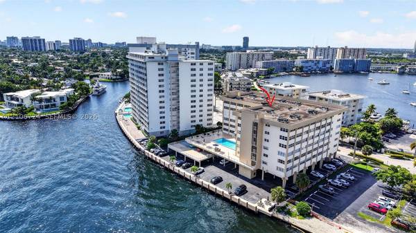 111 Golden Isles Dr #G12, Hallandale Beach, FL 33009