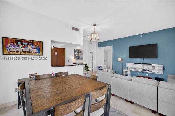2080 S Ocean Dr #112, Hallandale Beach, FL 33009