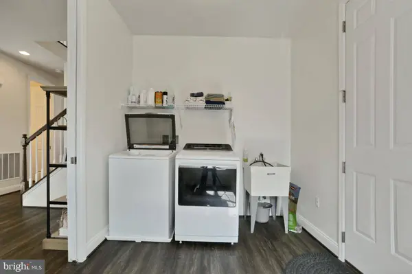 1306 ASHTON RD, Mechanicsburg, PA 17055