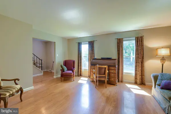 2204 FENWICK AVE, Mechanicsburg, PA 17055