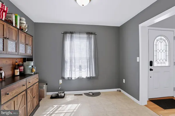 327 WEATHERSTONE DR, New Cumberland, PA 17070