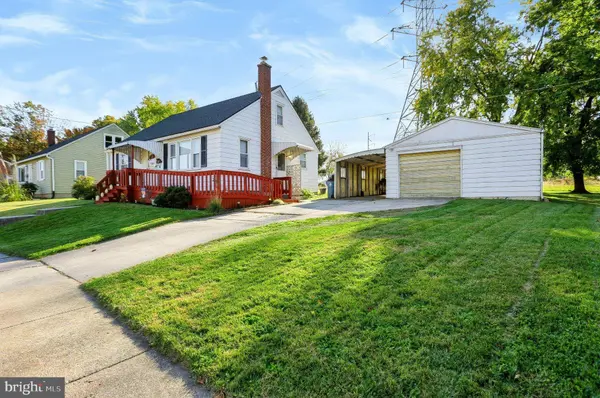 77 RUNYON RD, Hummelstown, PA 17036