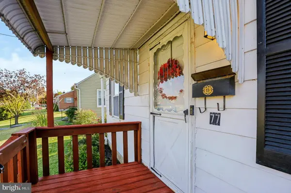 77 RUNYON RD, Hummelstown, PA 17036