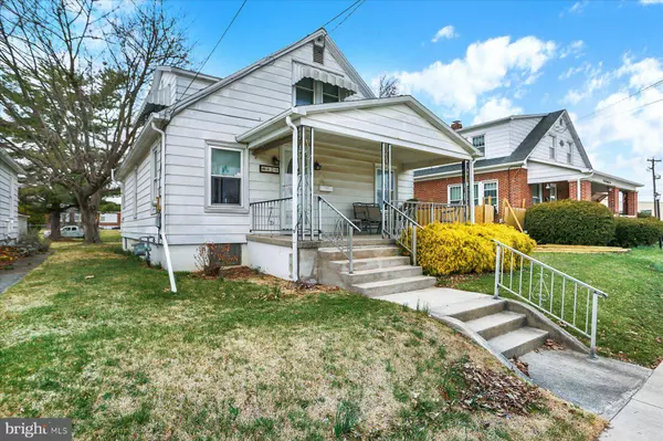 420 E HANOVER ST, Hanover, PA 17331