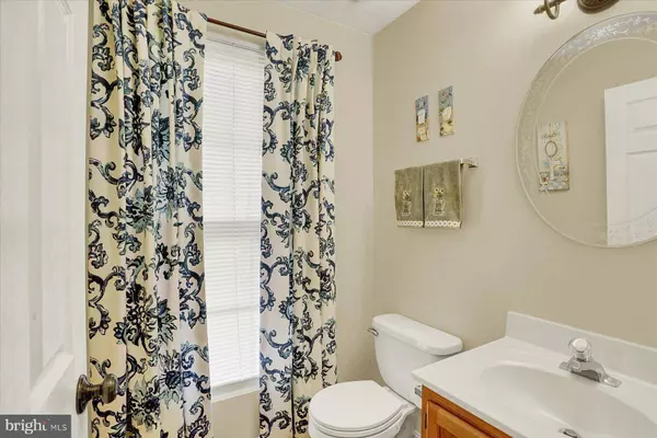 22 PISTON CT, Stewartstown, PA 17363