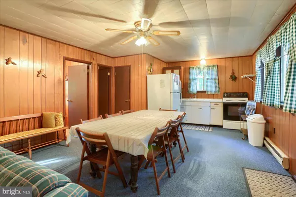 542 CLOUSER HOLLOW RD, New Bloomfield, PA 17068