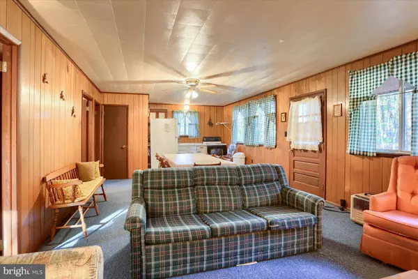 542 CLOUSER HOLLOW RD, New Bloomfield, PA 17068