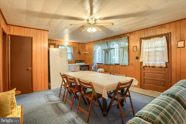 542 CLOUSER HOLLOW RD, New Bloomfield, PA 17068