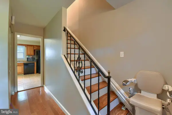 2204 FENWICK AVE, Mechanicsburg, PA 17055