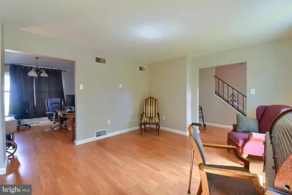 2204 FENWICK AVE, Mechanicsburg, PA 17055