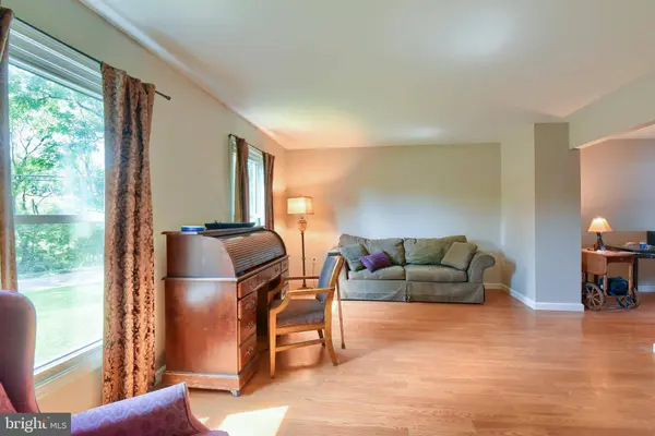 2204 FENWICK AVE, Mechanicsburg, PA 17055