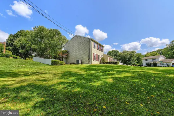 2204 FENWICK AVE, Mechanicsburg, PA 17055