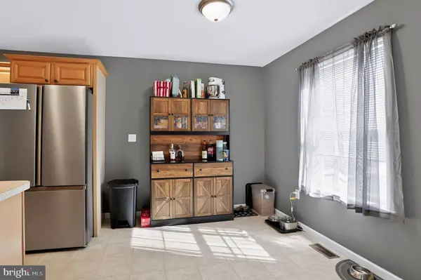 327 WEATHERSTONE DR, New Cumberland, PA 17070