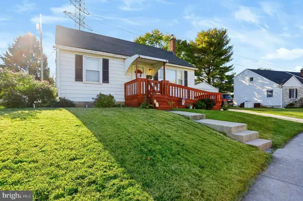 77 RUNYON RD, Hummelstown, PA 17036