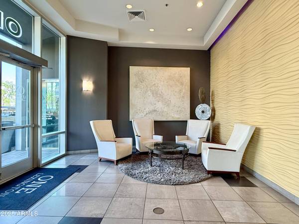 1 E LEXINGTON Avenue #305, Phoenix, AZ 85012