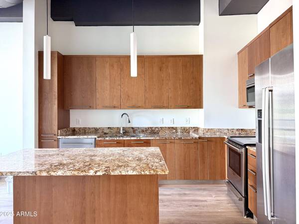 1 E LEXINGTON Avenue #305, Phoenix, AZ 85012