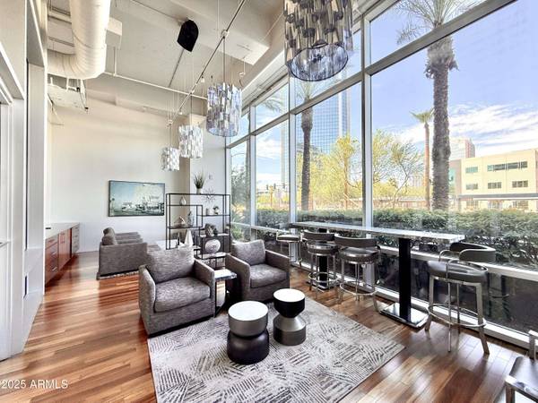 1 E LEXINGTON Avenue #305, Phoenix, AZ 85012