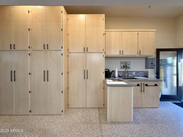 7151 N VIA DE LA CAMPANA Street, Scottsdale, AZ 85258